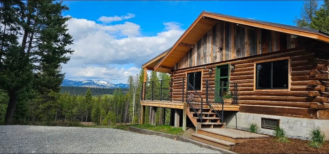 Featured image for Whitefish Log Estate: Montana Wedding Compound